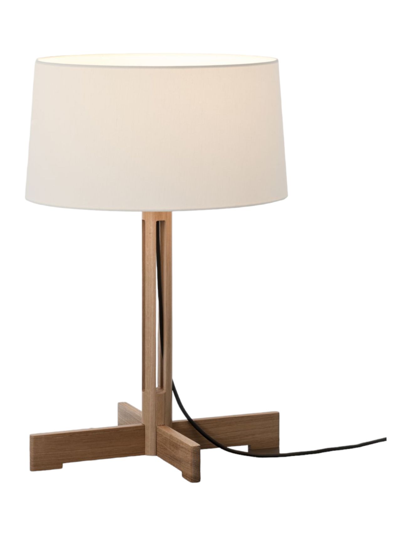 FAD Tischleuchte von Santa & Cole mit Holzfuß und beigem Lampenschirm.